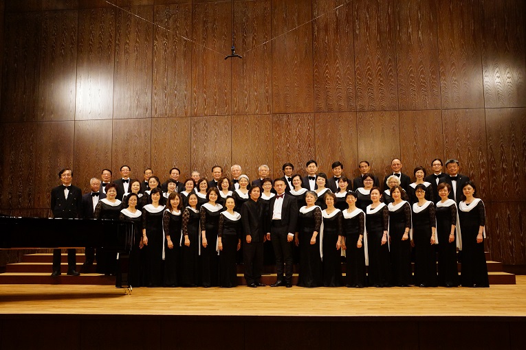 政大校友合唱團照片